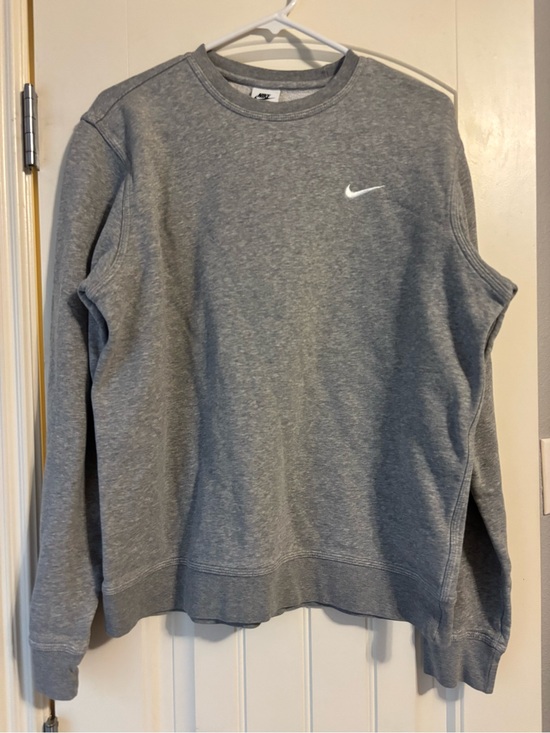 Nike Sweaters - Nike Light Gray Crewneck